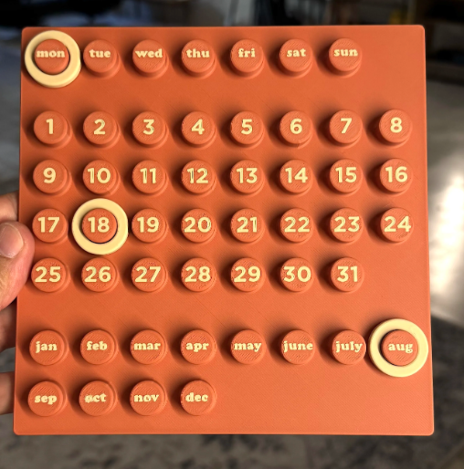 Perpetual Desk Calendar - Infinity Calendar